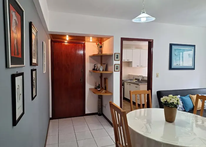 Apartamento Quadra Mar - 1 Quarto Refrigerado- Balneario Camboriu
